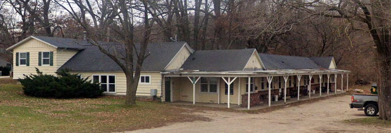 Oak Crest Cabins - Street View 2000S